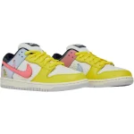 Dunk Low SB 'Be True - Trans Joy' - Afbeelding 2