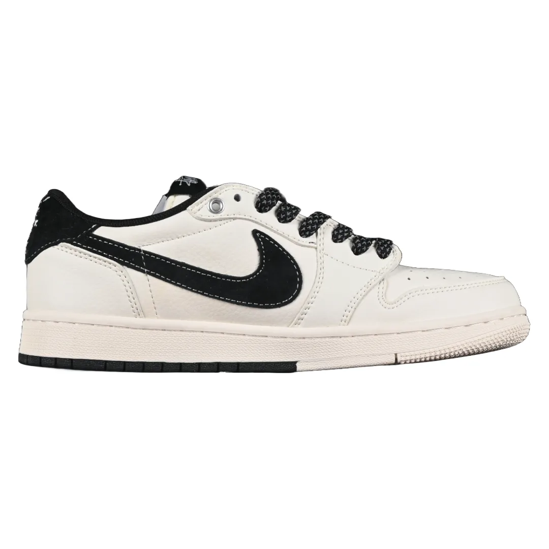 nike-wmns-air-jordan-1-triple-1.webp Nike Wmns Air Jordan 1 Triple - Afbeelding 1