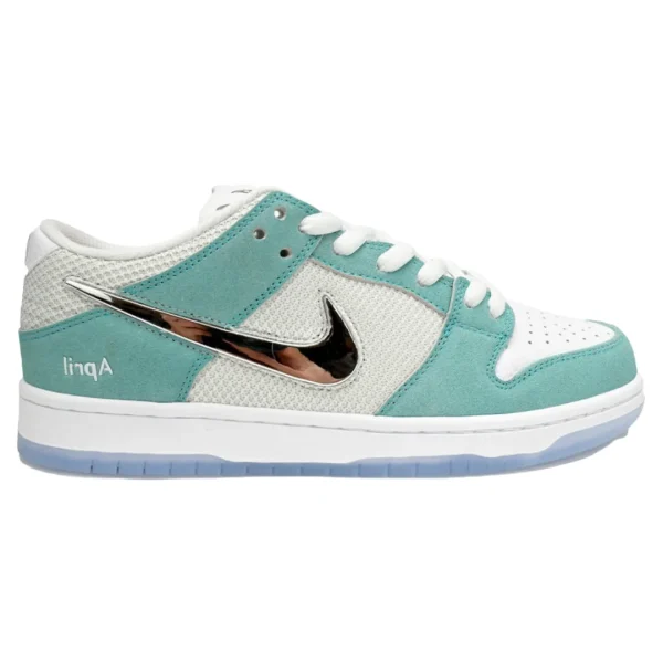 SB Dunk Low April Skateboard