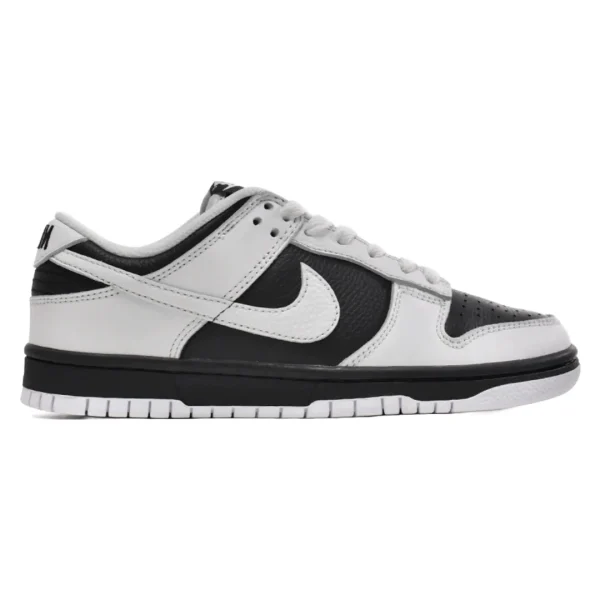 SB Dunk Low Panda