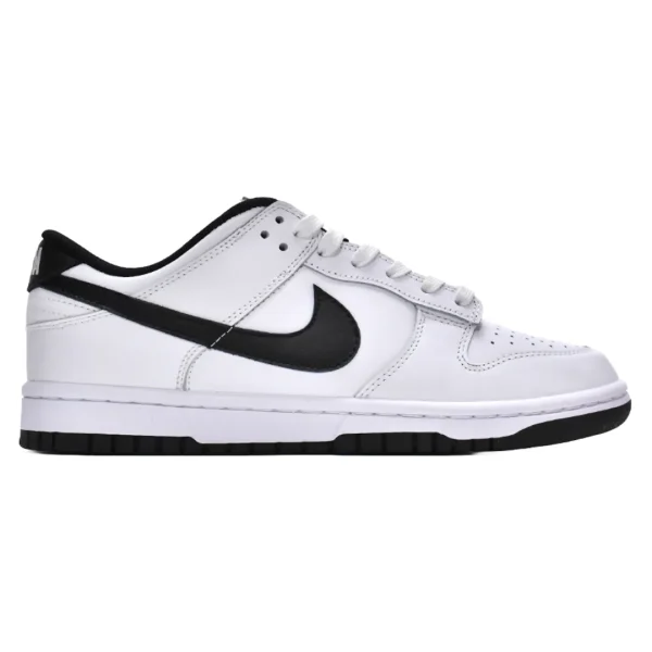 SB Dunk Low Reverse Panda