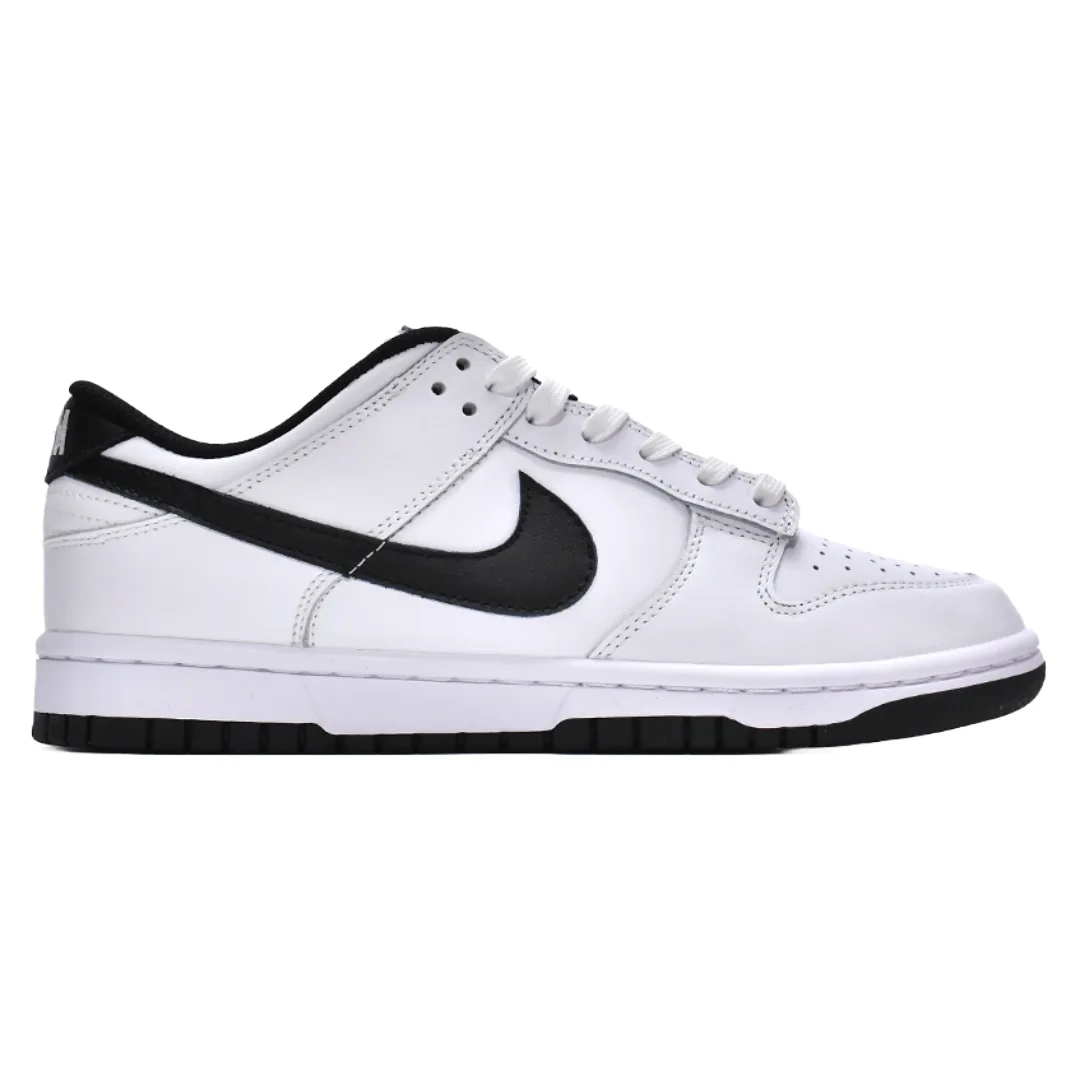 sb-dunk-low-reverse-panda-1.webp SB Dunk Low Reverse Panda - Afbeelding 1