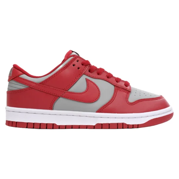 SB Dunk Low University Red