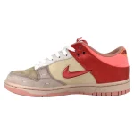 SB Dunk Low What The - Afbeelding 2