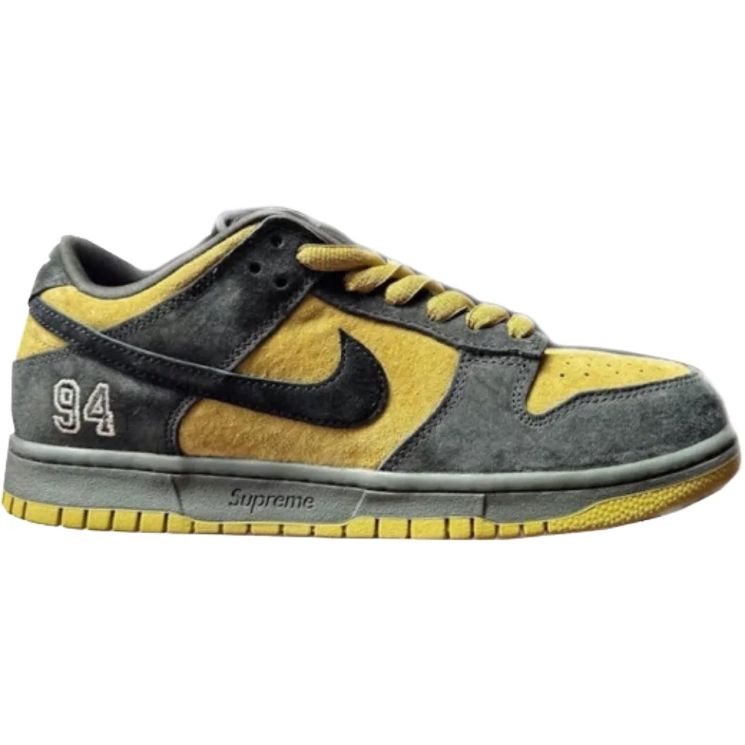 the-supreme-x-sb-dunk-low-green-1.webp The Supreme x SB Dunk Low "Green" - Afbeelding 1